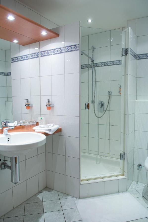 Goldener Hirsch Hotel Burgthann Ngoại thất bức ảnh